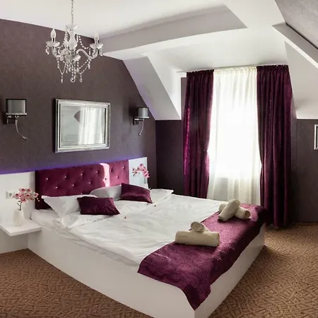 Golden House Варна