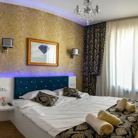 Golden Apartament *