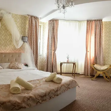 Golden House Апартаменты