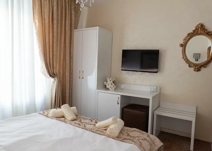 Apartment Golden House